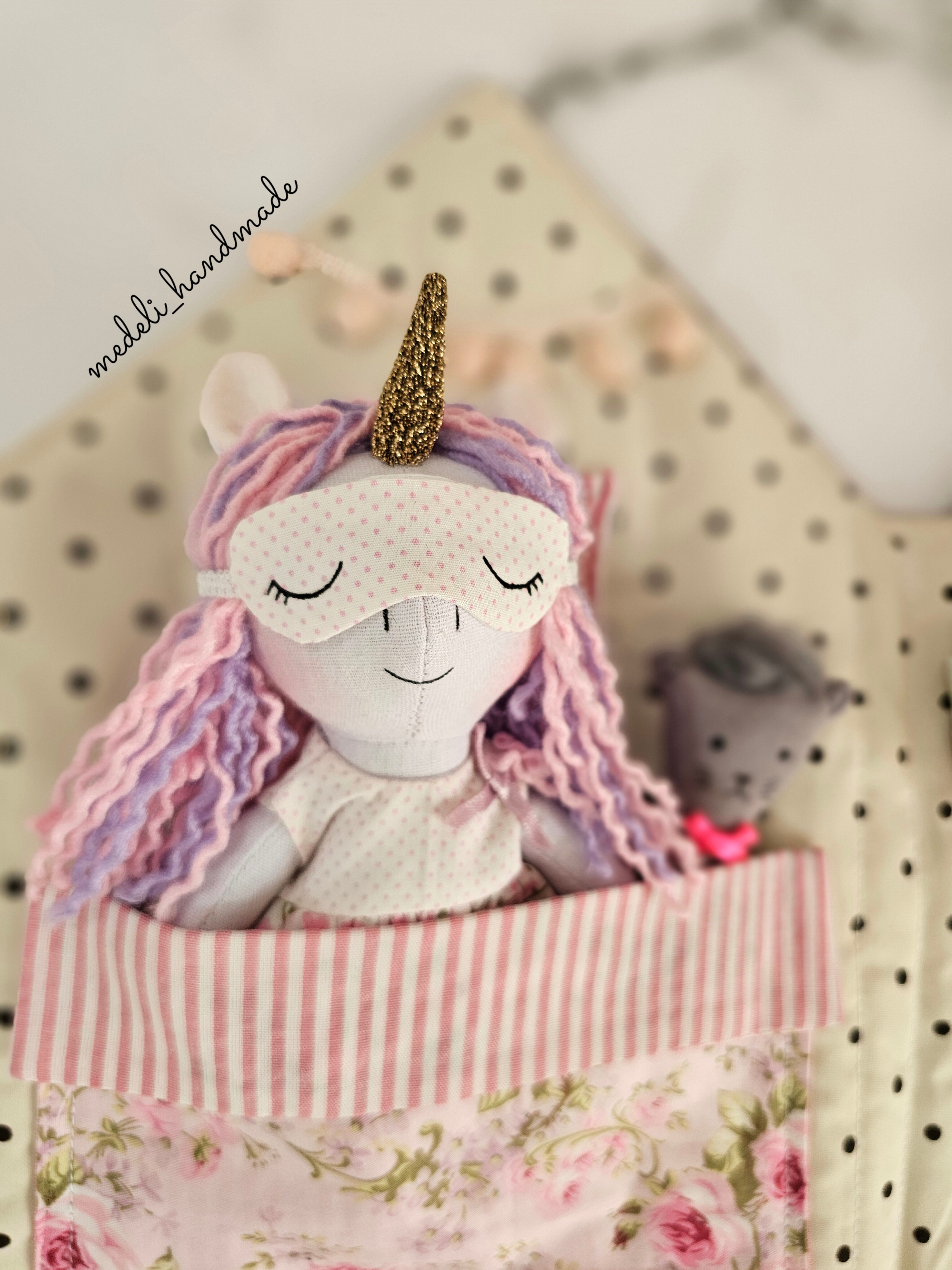 کلبه پارچه ای یونیکورن